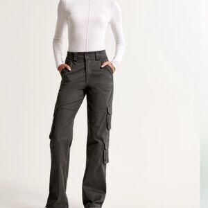 Abercrombie & Fitch | Relaxed Dark Gray Cargo Pants | Size: 30/10L